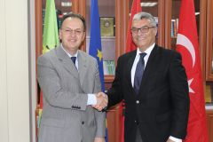 Turkey&#39;s Ambassador to Albania Hidayet Bayraktar congratulates Rector Skender Topi on his new assignment, Uniel