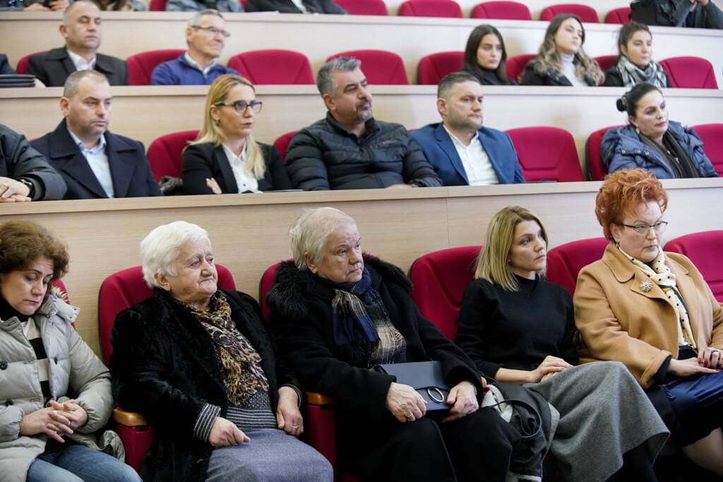 At the University of Elbasan &quot;Alexander Xhuvani&quot;, the ceremony of giving the title &quot;Honorary Citizen&quot; was held, publicist Fatos Baxhaku, Uniel