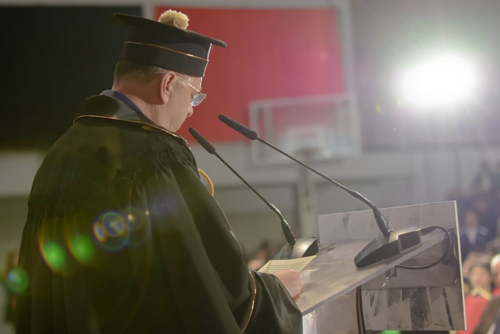 Fjala e Rektorit të Universitetit të Elbasanit “Aleksandër Xhuvani”, prof. dr. Skender Topi, në ceremoninë e diplomimit të studentëve, viti akademik 2018-2019, Uniel