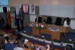 Minister of Social Welfare and Youth Blendi Klosi meeting at the University of Elbasan, Uniel