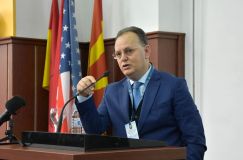 Organizohet Kongresi Ndërkombëtar i Shkencave Natyrore, Shëndetësore dhe Teknologjisë në Tetovë, Maqedonia e Veriut ,UNIEL