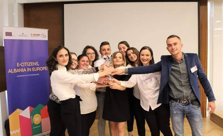 Pjesëmarrja e studentëve të UE në Youth Bootcamp “E-citizens, Albania in Europe!” Uniel