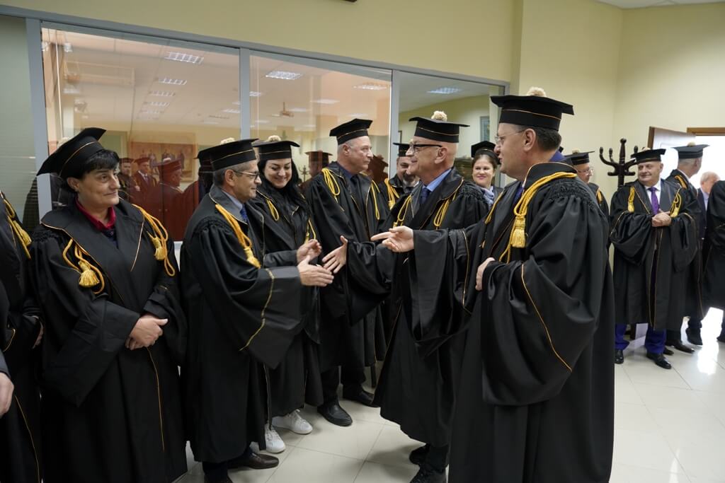 Universiteti i Elbasanit i akordoi titullin “Honoris Causa” profesor Maurizio Giulian, Uniel