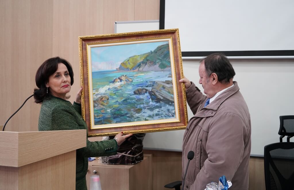 Universiteti i Elbasanit i jep “Certifikatë Mirënjohje” prof. dr. Ziso Thomollari, Uniel